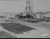 1960 : Extraction de pétrole sur un puits du Sénégal - 13181 vues