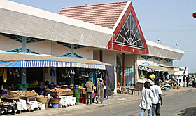 Ziguinchor : march&eacute; du port