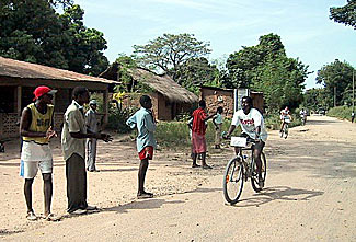 Course cycliste Kabekel organis&eacute;e en Casamance