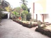 Villa avec jardin et case à hann mariste