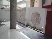 A.V une villa R+3 neuve à la cité keur gorgui